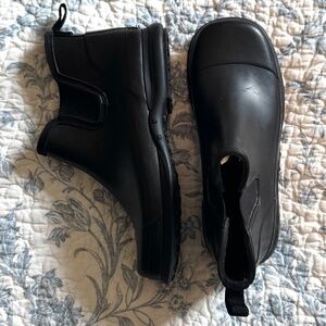 Eddie Bauer Rain Boots (size 7)